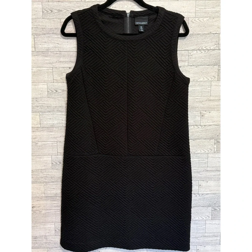 Cynthia‎ Rowley Black Textured Geometric Sleeveless Shift Dress Size 8 Crew Neck